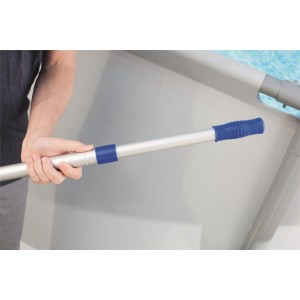 Kij teleskopowy do czyszczenia basenu