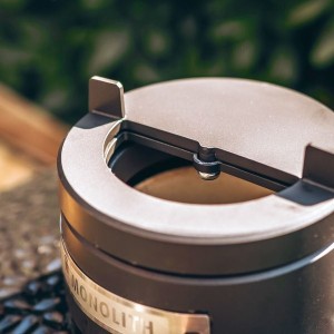 Grill węglowy ceramiczny MONOLITH LeChef PRO 2.0 - 54cm, czarny