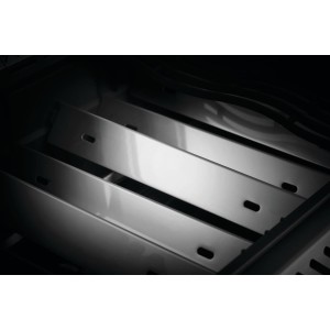 Grill gazowy Napoleon Rogue XT 525 SIB z palnikiem bocznym Sizzle Zone, Stal Szlachetna