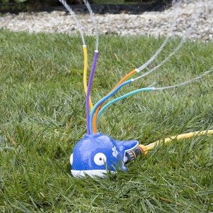 Zraszacz ogrodowy Wieloryb z 6 ramionami zraszającymi