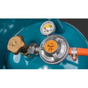 Reduktor gazowy 37mbar 1,5kg/h z zaworem  bezpieczeństwa i manometrem na wąż 9-10mm