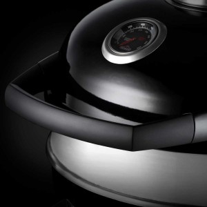 Grill węglowy Napoleon PRO Charcoal Kettle 18", Czarny