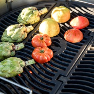 Grill węglowy Napoleon PRO Charcoal Kettle 18", Czarny