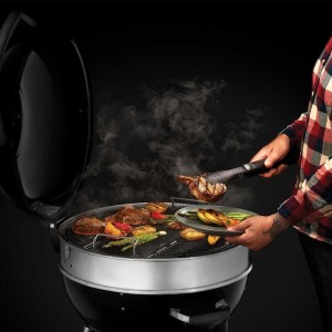 Grill węglowy Napoleon PRO Charcoal Kettle 18", Czarny