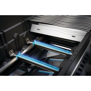 Grill gazowy Napoleon Phantom Rogue PRO-S 425 RSIB z palnikiem rożna i palnikiem bocznym Sizzle Zone, Czarny Mat