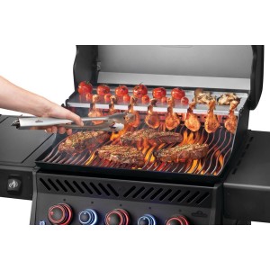 Grill gazowy Napoleon Phantom Rogue PRO-S 425 RSIB z palnikiem rożna i palnikiem bocznym Sizzle Zone, Czarny Mat