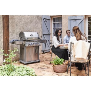 Grill gazowy Napoleon Rogue PRO-S 425 RSIB z palnikiem rożna i palnikiem bocznym Sizzle Zone, Stal Szlachetna