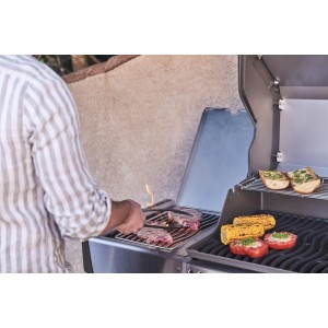 Grill gazowy Napoleon Rogue PRO 425 SIB z palnikiem bocznym Sizzle Zone, Stal Szlachetna