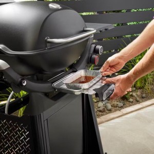 Grill gazowy Weber Q3200N+ z wózkiem Premium, Czarny