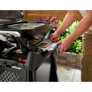 Grill gazowy Weber Q2200N z wózkiem Premium, Czarny
