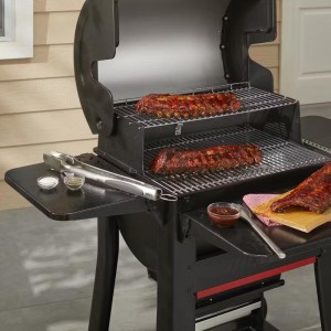 Składany stolik boczny do grilli na pellet Searwood WEBER