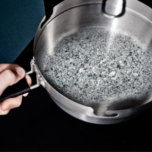 Grill węglowy Broil King KEG Kamado iQue