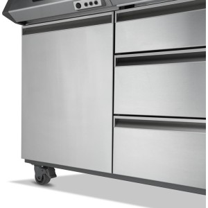 Nowość 2026! Grill gazowy Prestige PRO 665 RSIB z palnikiem rożna, palnikiem bocznym Sizzle Zone™ i wędzarnią, Czarny, WiFi