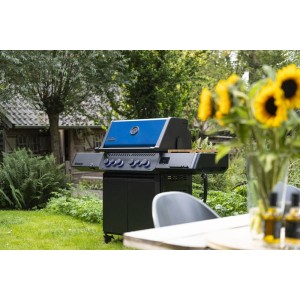 Grill gazowy Napoleon Phantom Prestige 500 RSIB z palnikiem rożna i palnikiem bocznym Sizzle Zone, WiFi - EDYCJA LIMITOWANA