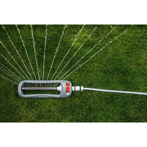 WHITE LINE Kompaktowy zraszacz oscylacyj